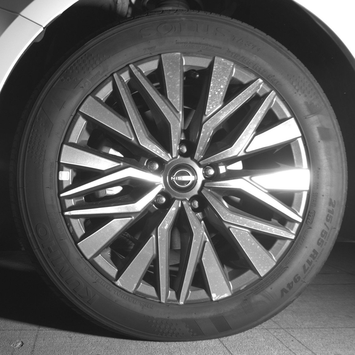 Used 2025 Nissan Altima 2.5 SV image 12