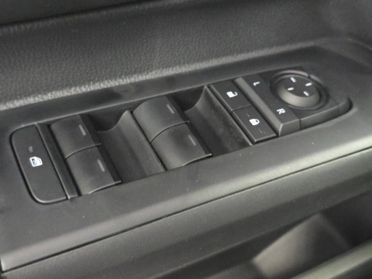 New 2026 Toyota Tacoma SR5 AWD/4WD image 26
