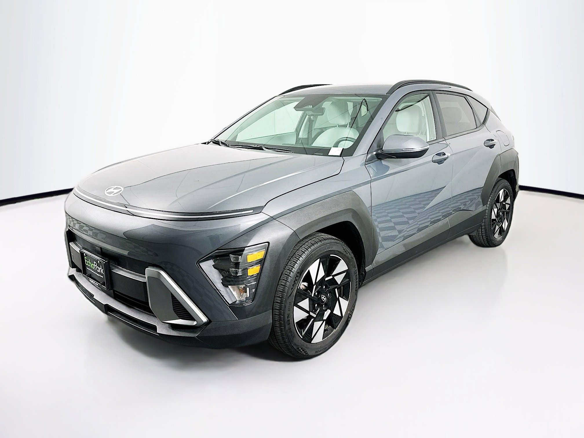 Used 2025 Hyundai Kona SEL image 3