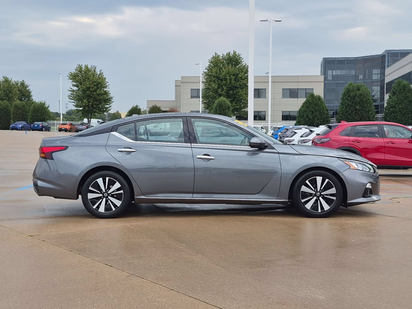 Used 2020 Nissan Altima 2.5 SL FWD image 5