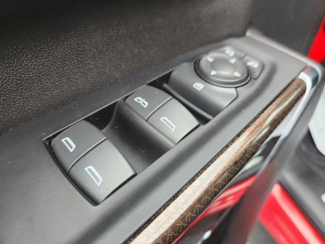 Used 2022 Chevrolet Silverado 2500 LT w/ Convenience Package image 33