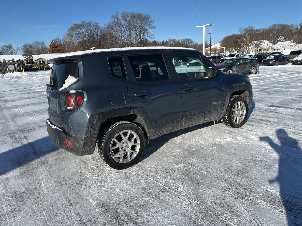 Used 2023 Jeep Renegade Latitude image 7