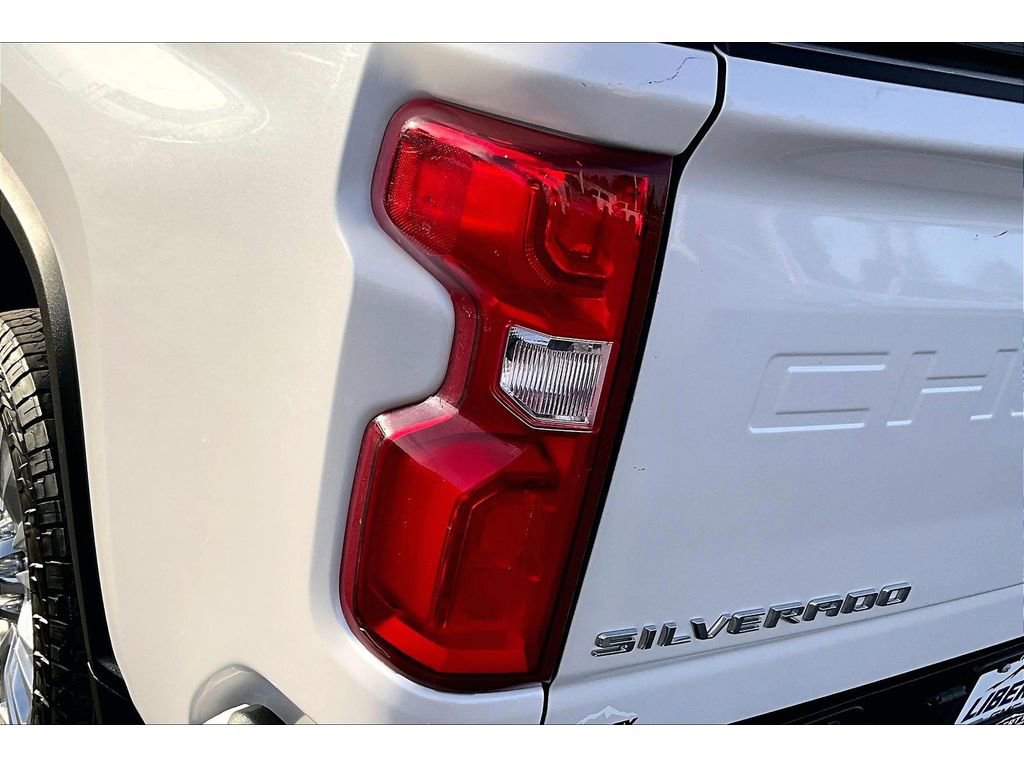 Used 2020 Chevrolet Silverado 2500 High Country w/ Z71 Off-Road Package image 21