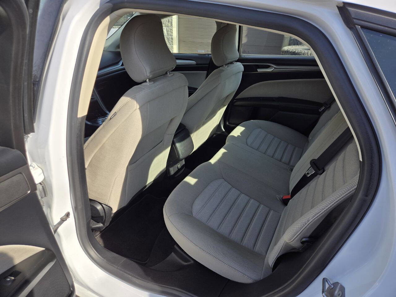 Used 2019 Ford Fusion S image 11