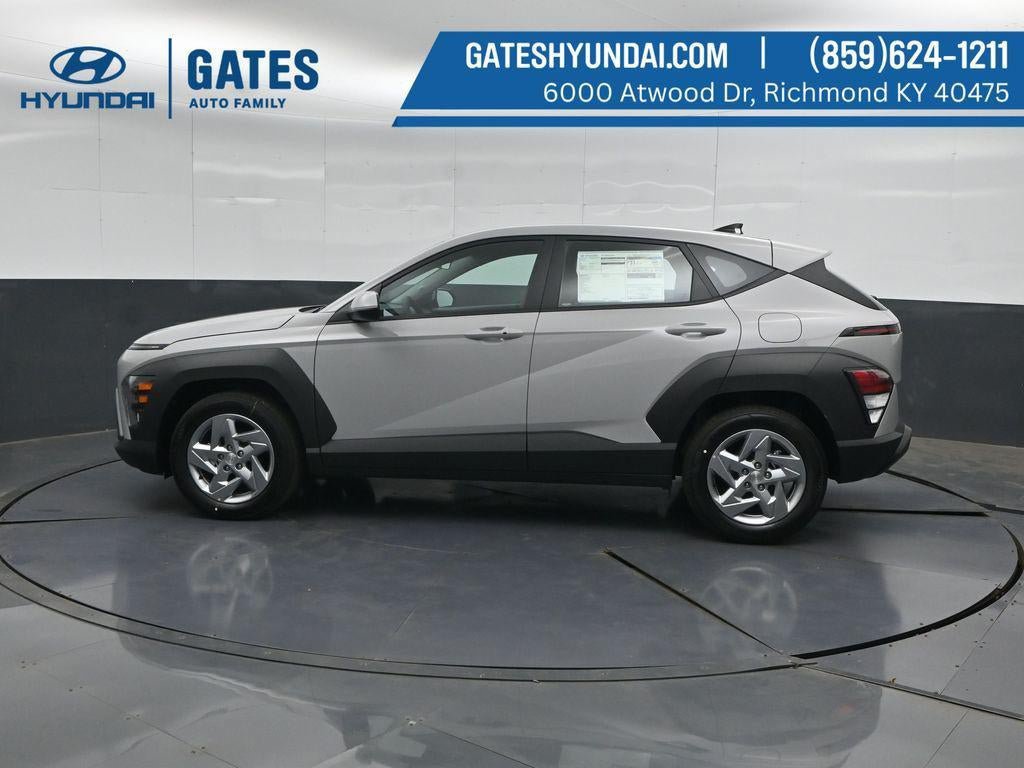 New 2027 Hyundai Kona SE FWD image 7