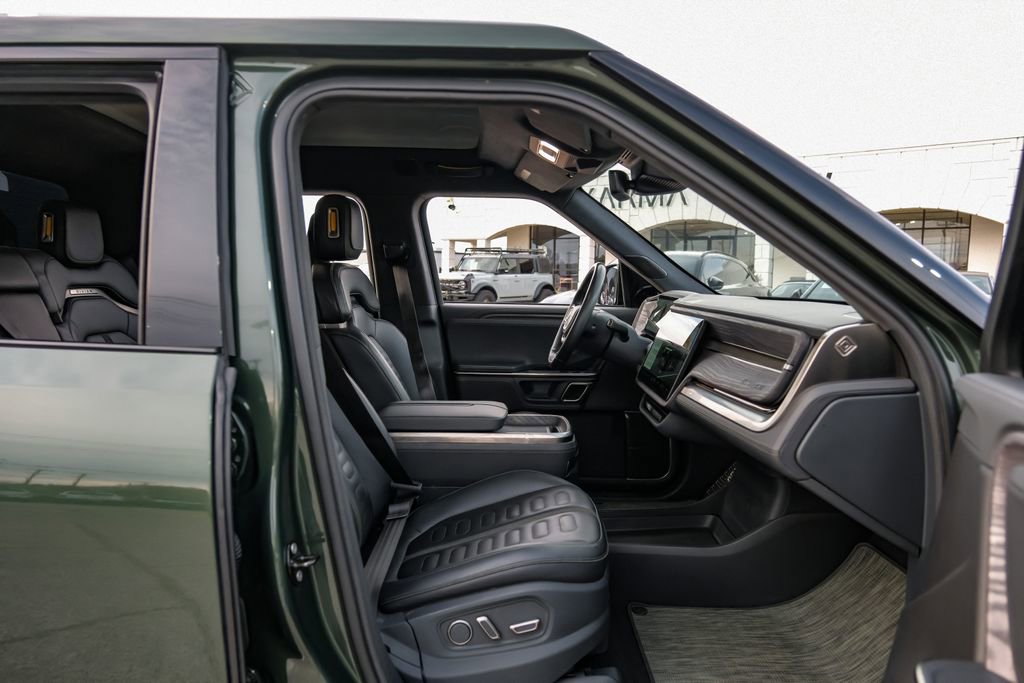 Used 2022 Rivian R1T Adventure image 37