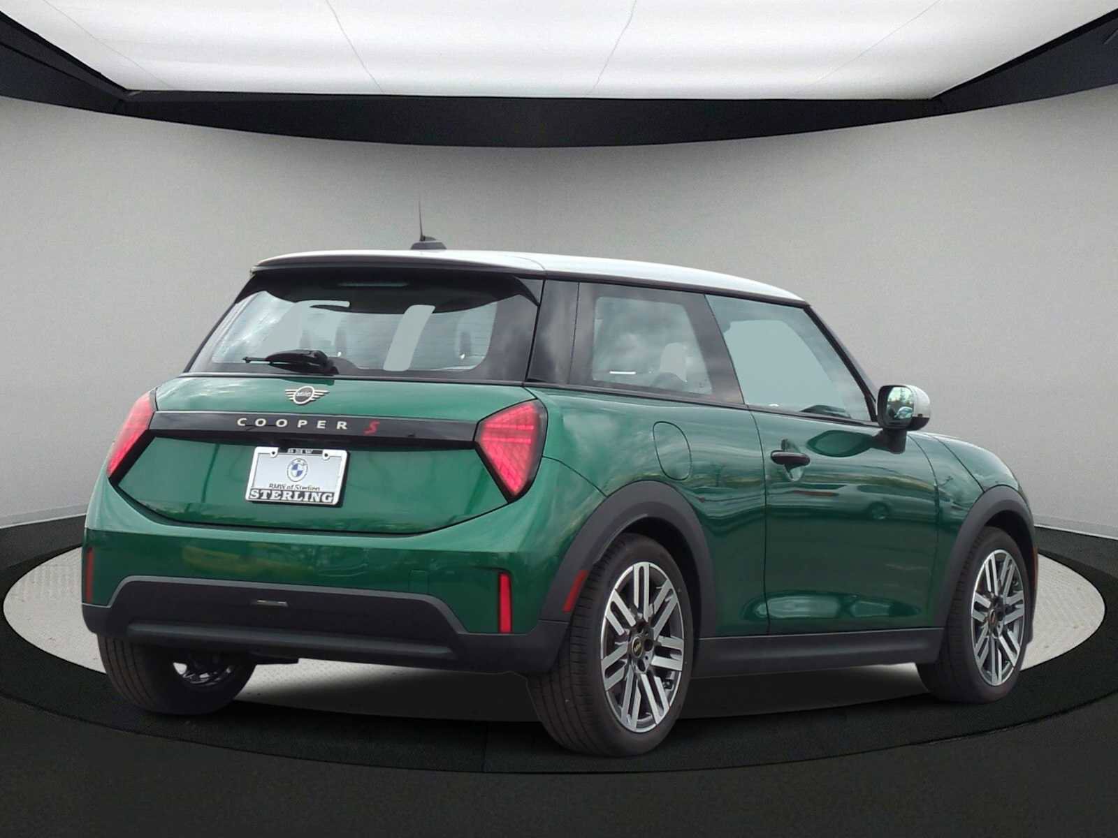 Used 2025 MINI Cooper S FWD image 8
