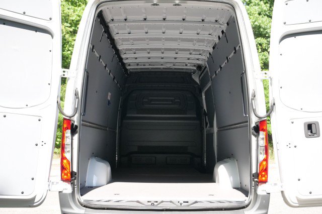 Used 2025 Mercedes-Benz Sprinter 2500 image 23