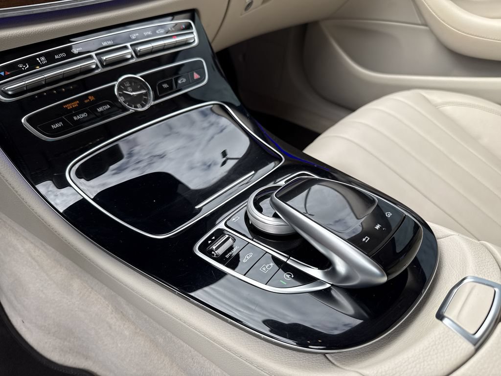 Used 2017 Mercedes-Benz E 300 image 29
