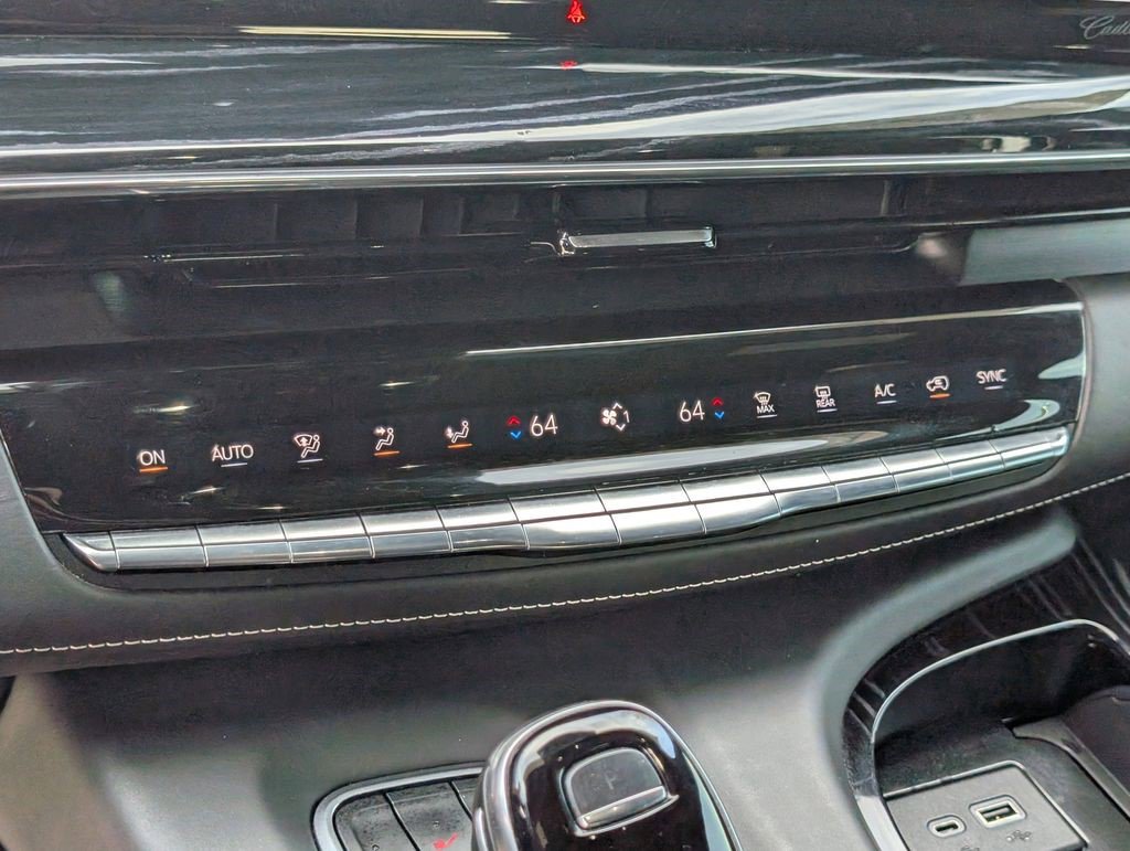 Certified 2023 Cadillac Escalade ESV V AWD/4WD image 28
