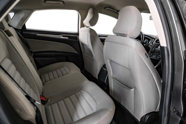 Used 2017 Ford Fusion S image 33