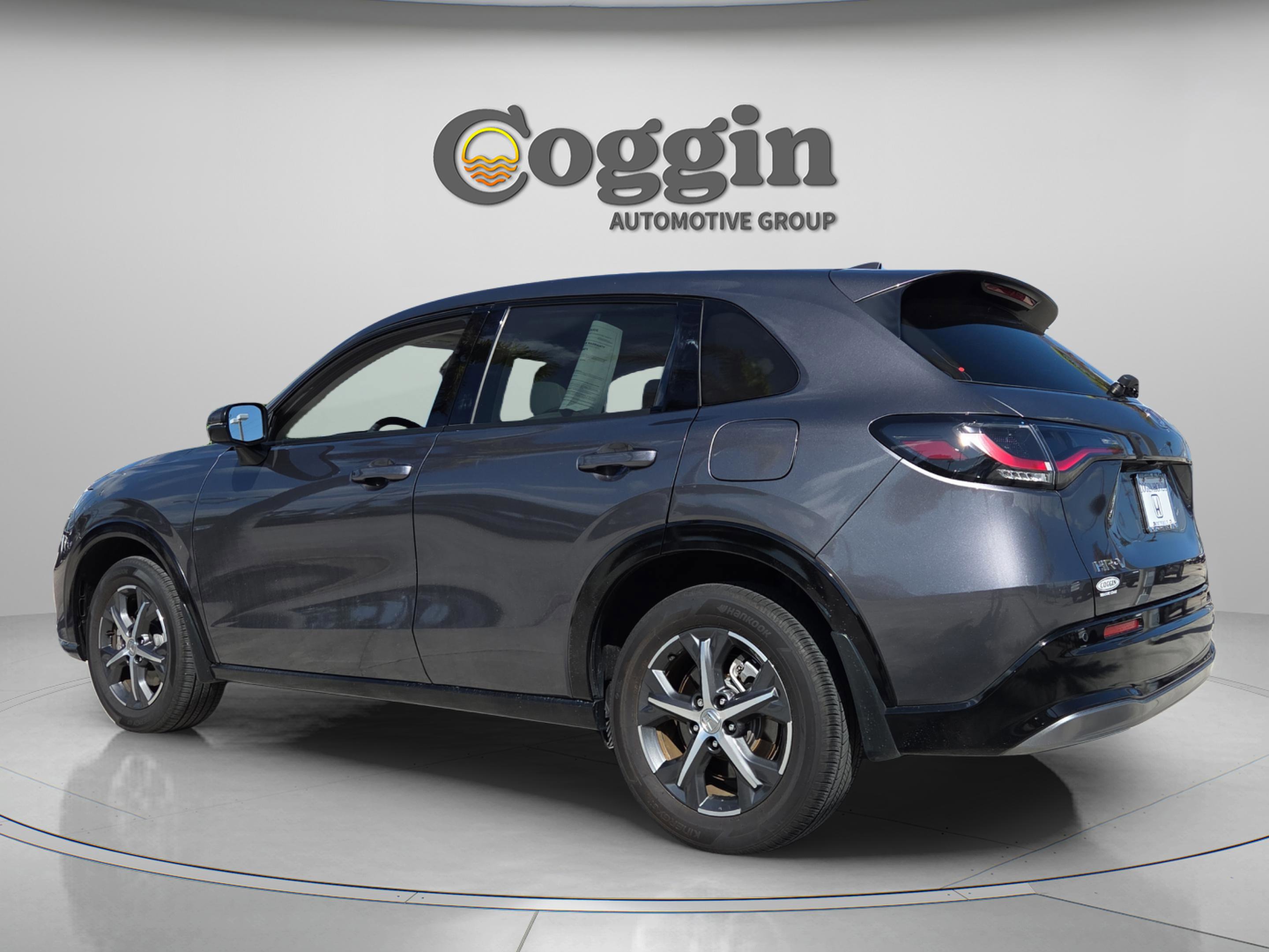 Certified 2025 Honda HR-V EX-L image 3