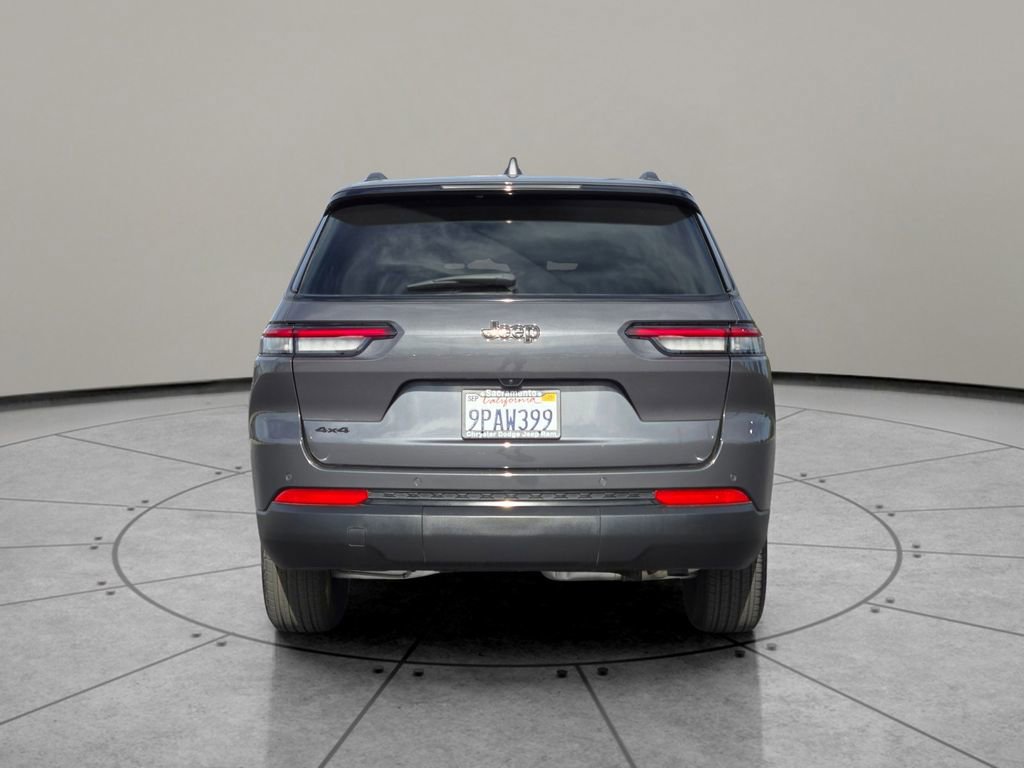 Used 2024 Jeep Grand Cherokee L Laredo image 6