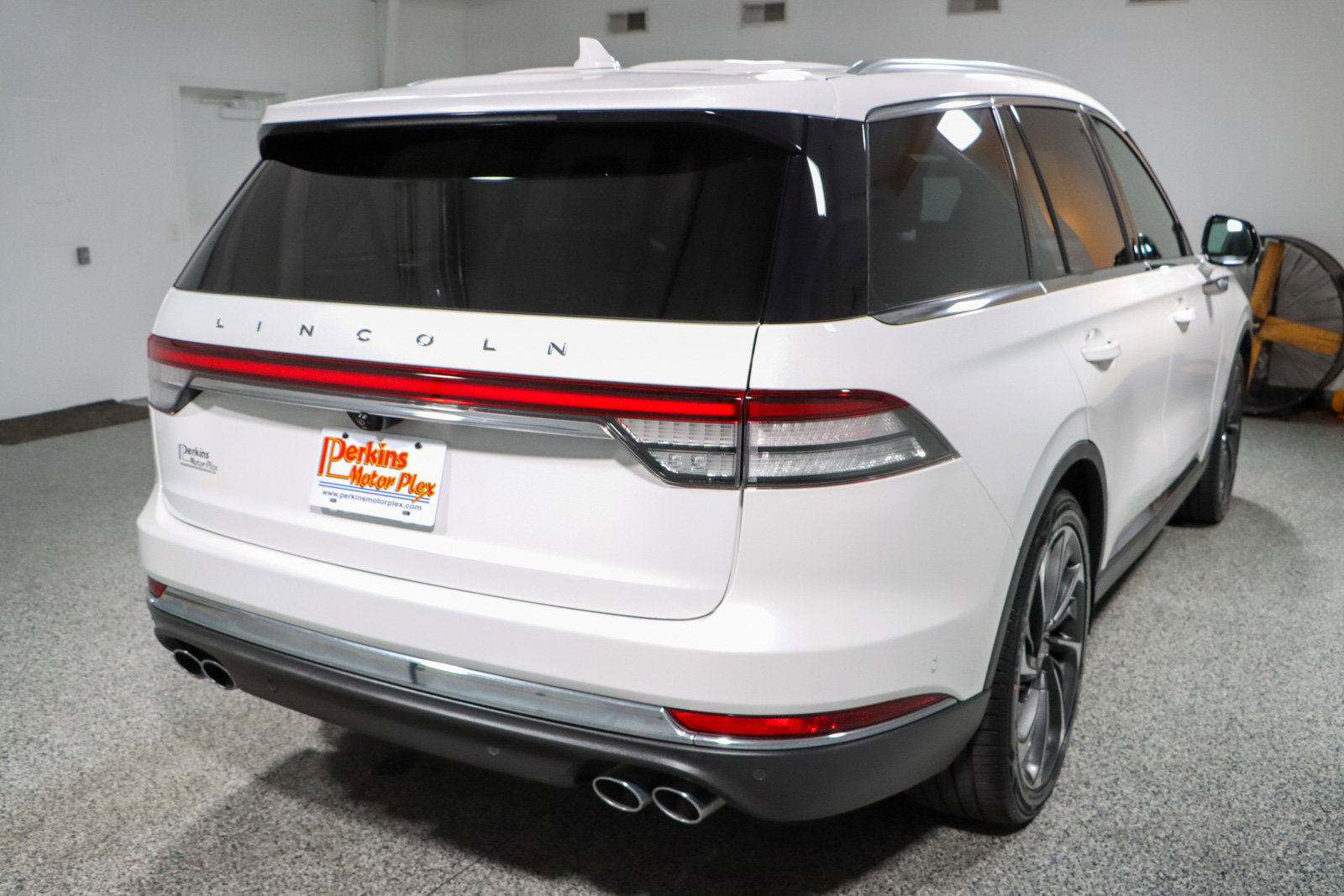 Used 2021 Lincoln Aviator Reserve w/ Equipment Group 201A image 7