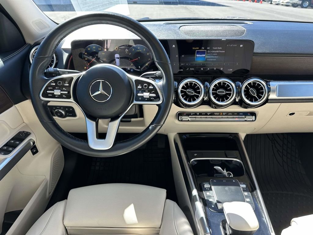 Used 2023 Mercedes-Benz GLB 250 image 11