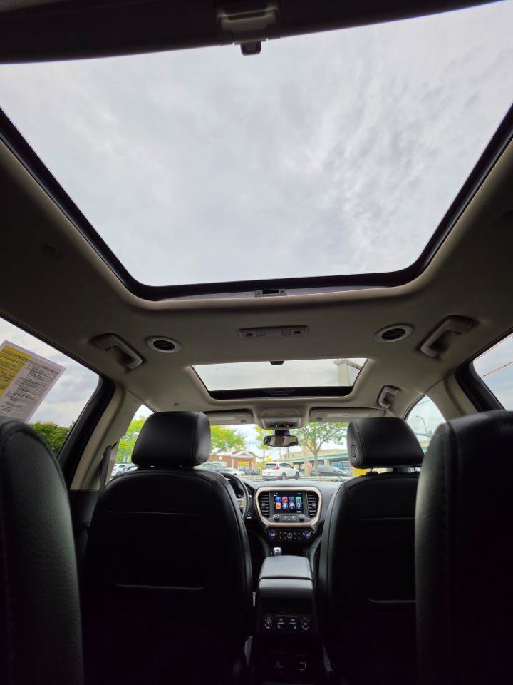 Used 2017 GMC Acadia Denali w/ Technology Package AWD/4WD image 16