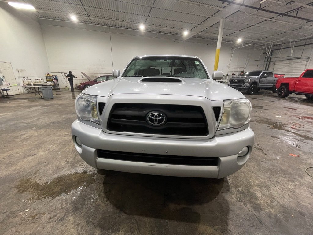 Used 2005 Toyota Tacoma 4x4 Double Cab image 2
