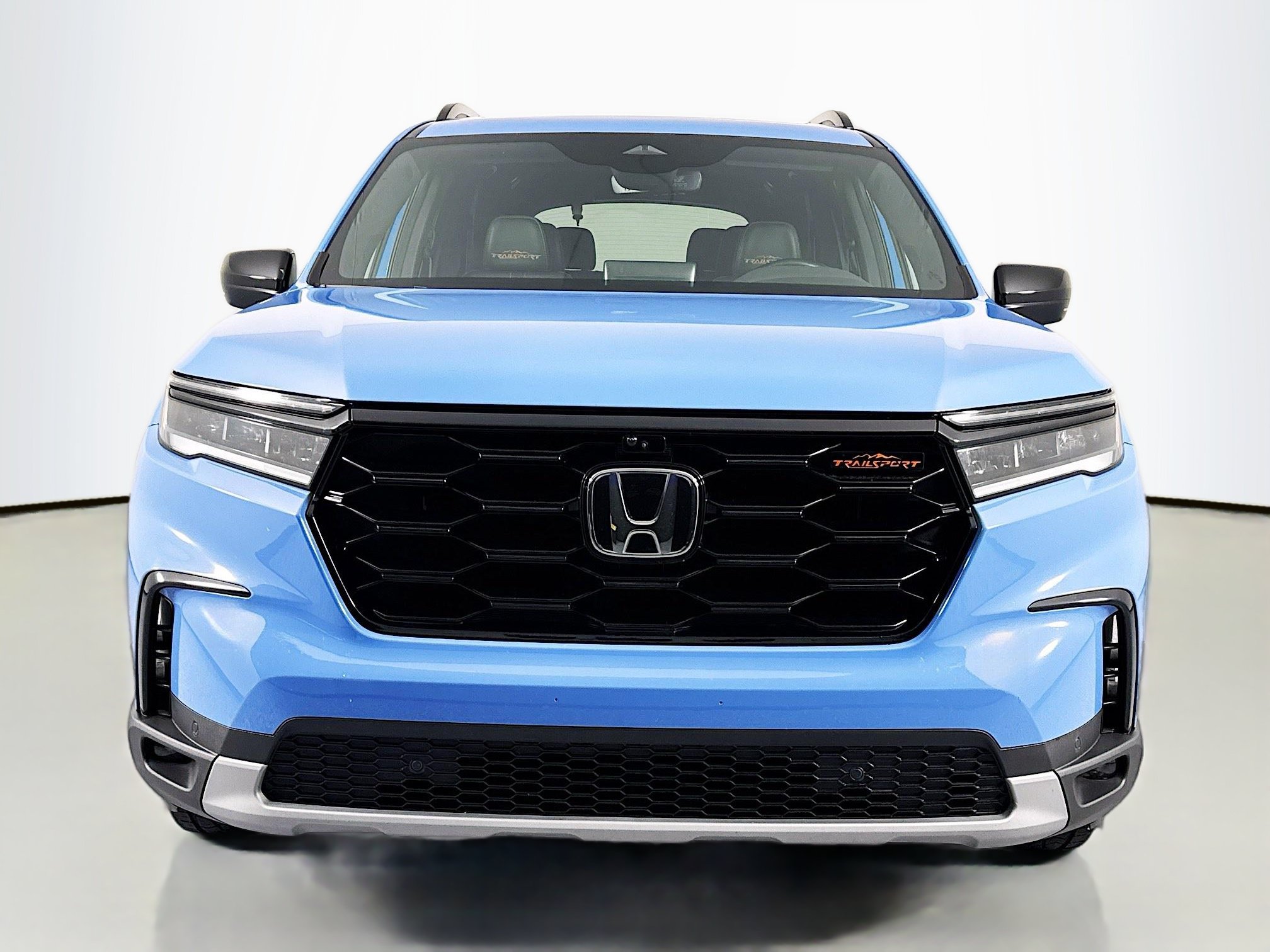 Certified 2024 Honda Pilot TrailSport image 2