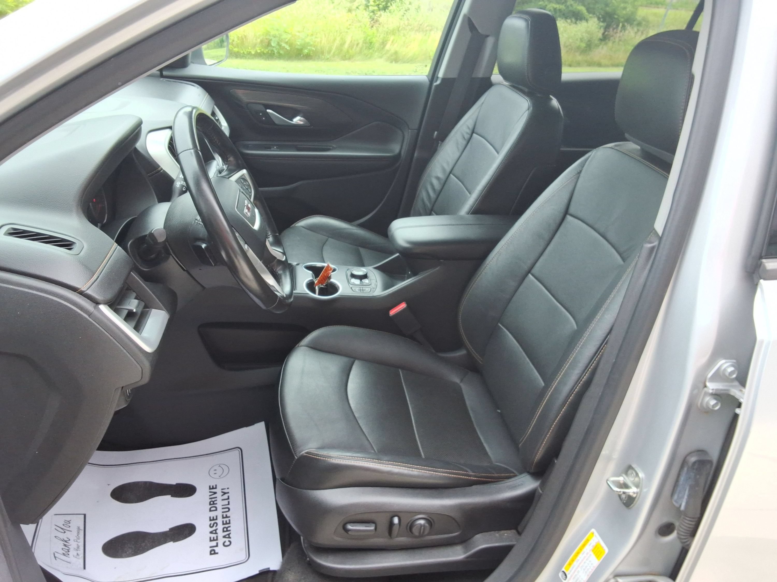 Used 2020 GMC Terrain SLT FWD image 28