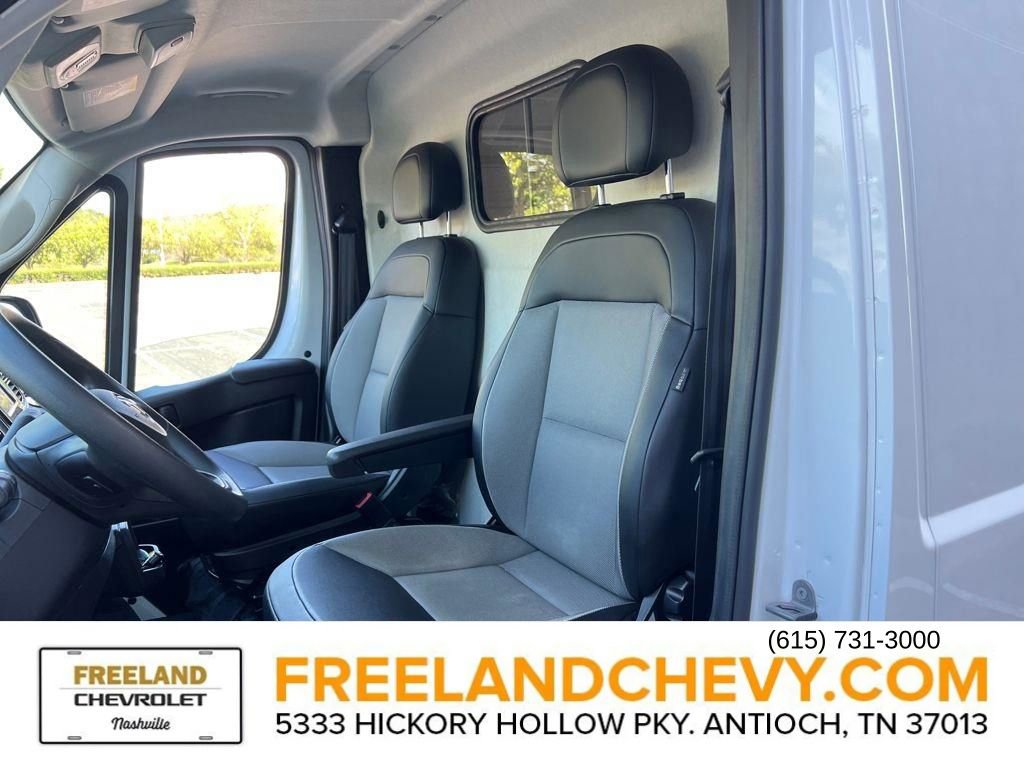 Used 2024 RAM ProMaster 2500 w/ Convenience Group image 27