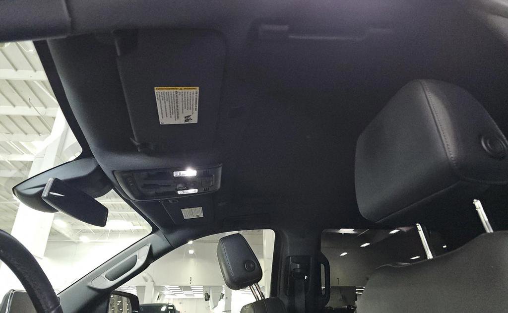 Used 2023 Chevrolet Tahoe Z71 w/ Luxury Package image 16