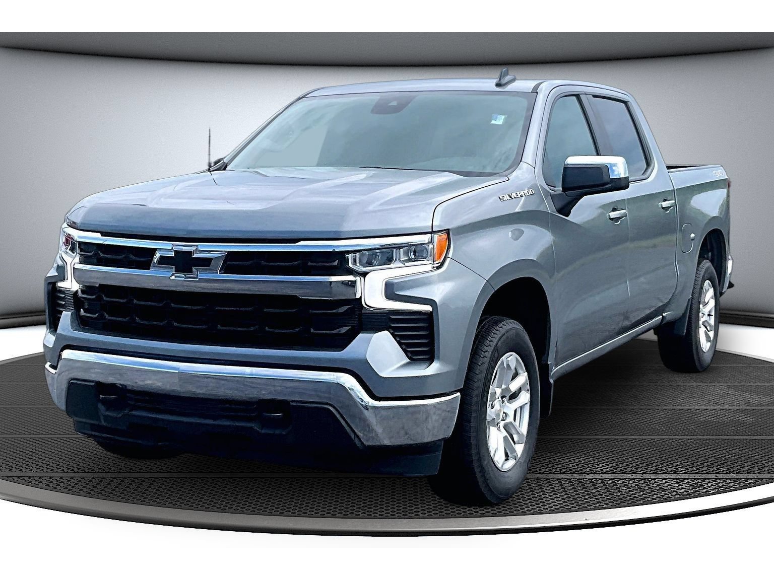 Used 2024 Chevrolet Silverado 1500 LT AWD/4WD image 16