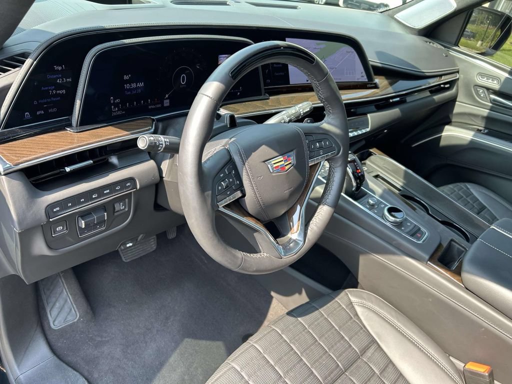 Used 2024 Cadillac Escalade Sport Platinum w/ LPO, ONYX Package AWD/4WD image 20