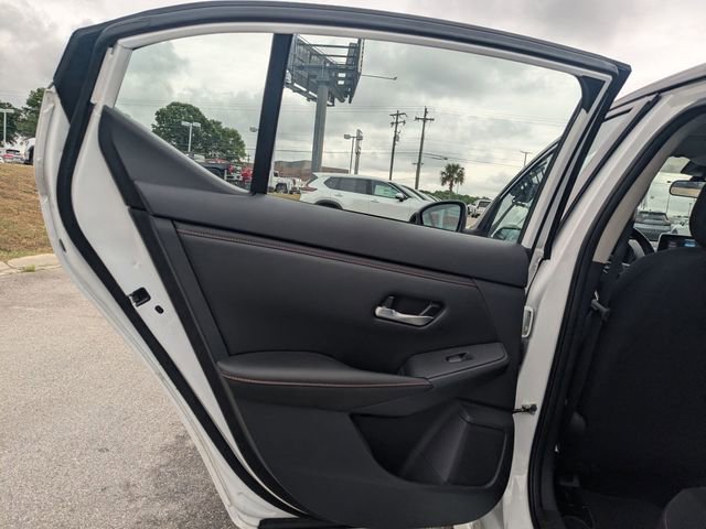 Used 2025 Nissan Sentra SR FWD image 24