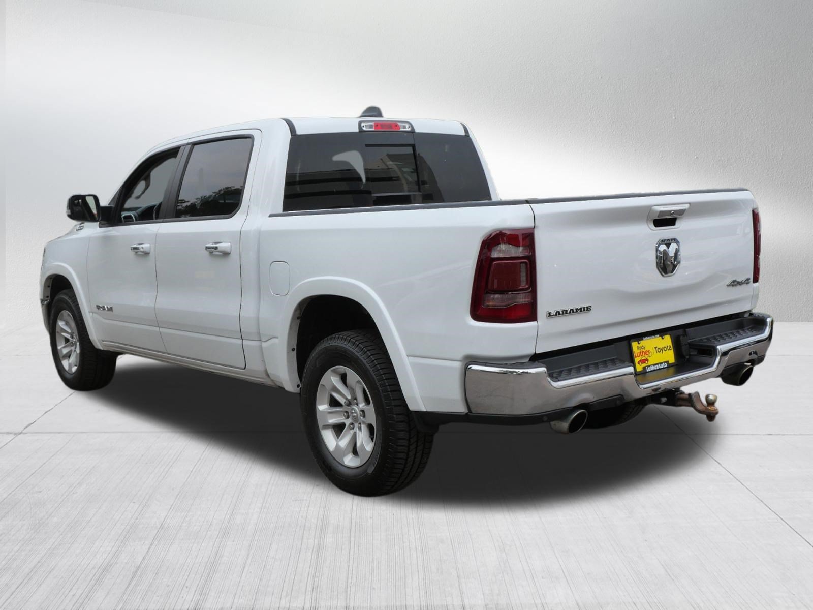 Used 2019 RAM 1500 Laramie AWD/4WD image 5