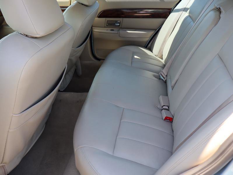 Used 2008 Mercury Grand Marquis GS image 10