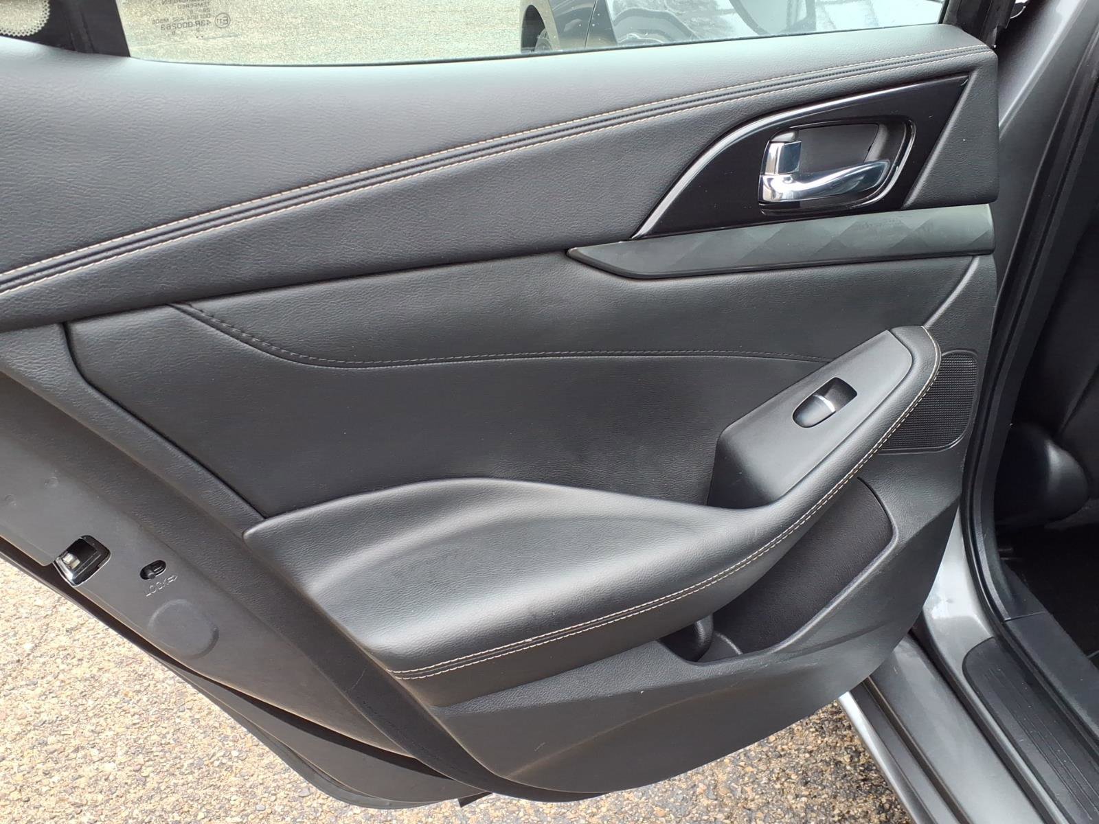 Used 2019 Nissan Maxima 3.5 SV w/ Floor Mat Group image 11