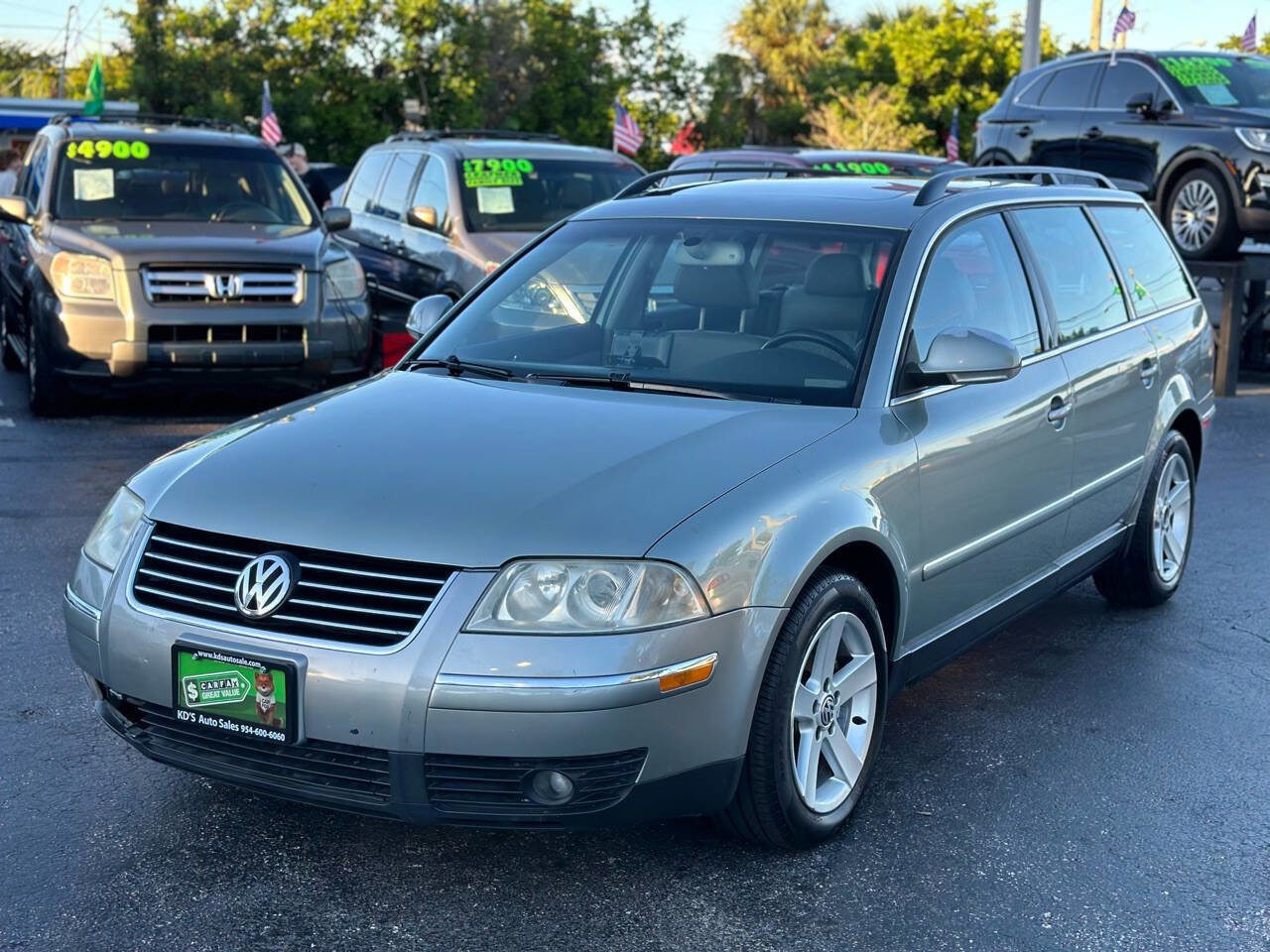 Used 2004 Volkswagen Passat GLX image 2