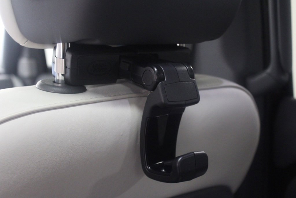 Used 2023 Land Rover Defender 130 SE image 37