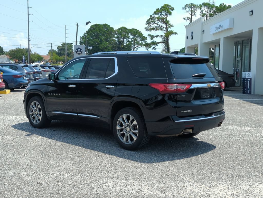 Used 2019 Chevrolet Traverse Premier w/ Driver Confidence II Package FWD image 5