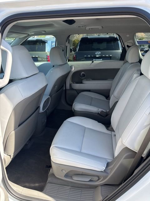 Used 2026 Hyundai Palisade Limited image 12