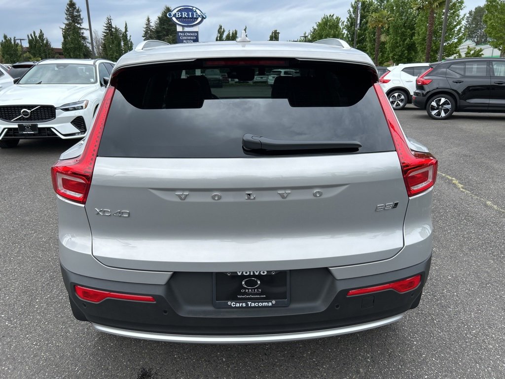 New 2025 Volvo XC40 B5 Ultra w/ Protection Package Premier image 12