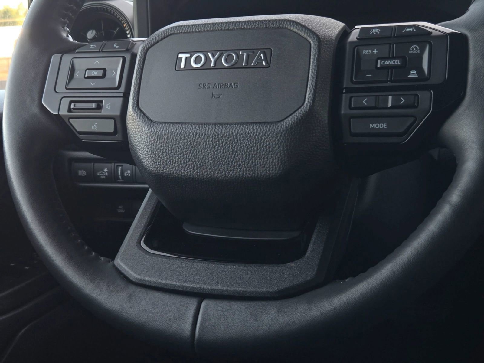 Used 2024 Toyota Land Cruiser image 28