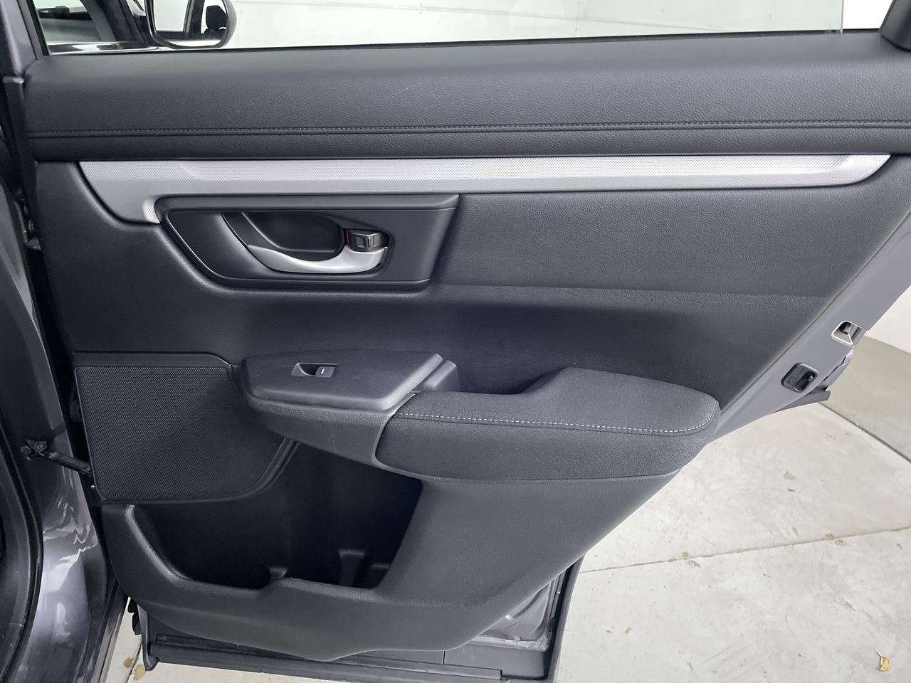 Used 2019 Honda CR-V LX image 21