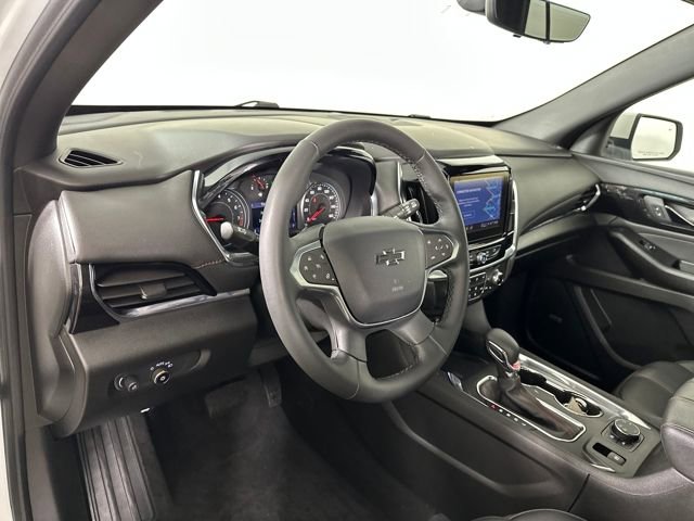 Used 2023 Chevrolet Traverse RS image 13