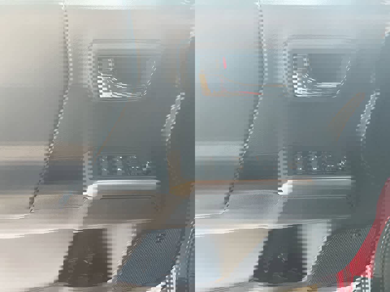 Used 2022 Toyota Tacoma Limited image 13