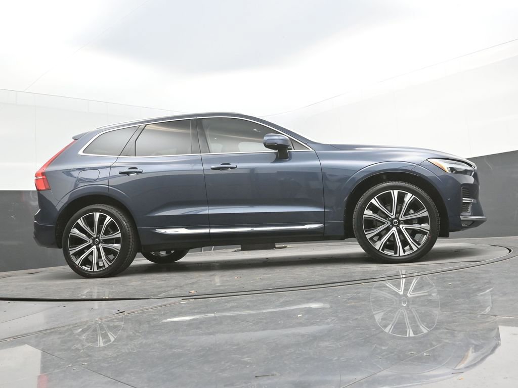 Certified 2023 Volvo XC60 B5 Ultimate w/ Protection Package Premier image 36