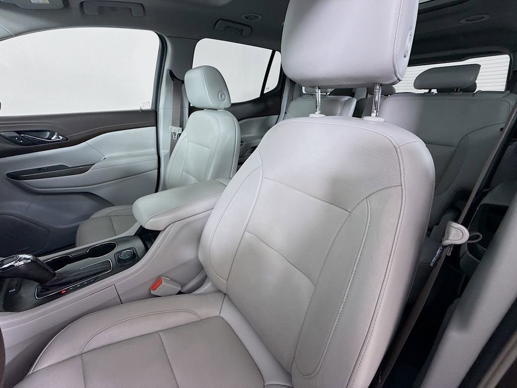 Used 2019 GMC Acadia SLT w/ LPO, Floor Liner Package AWD/4WD image 25