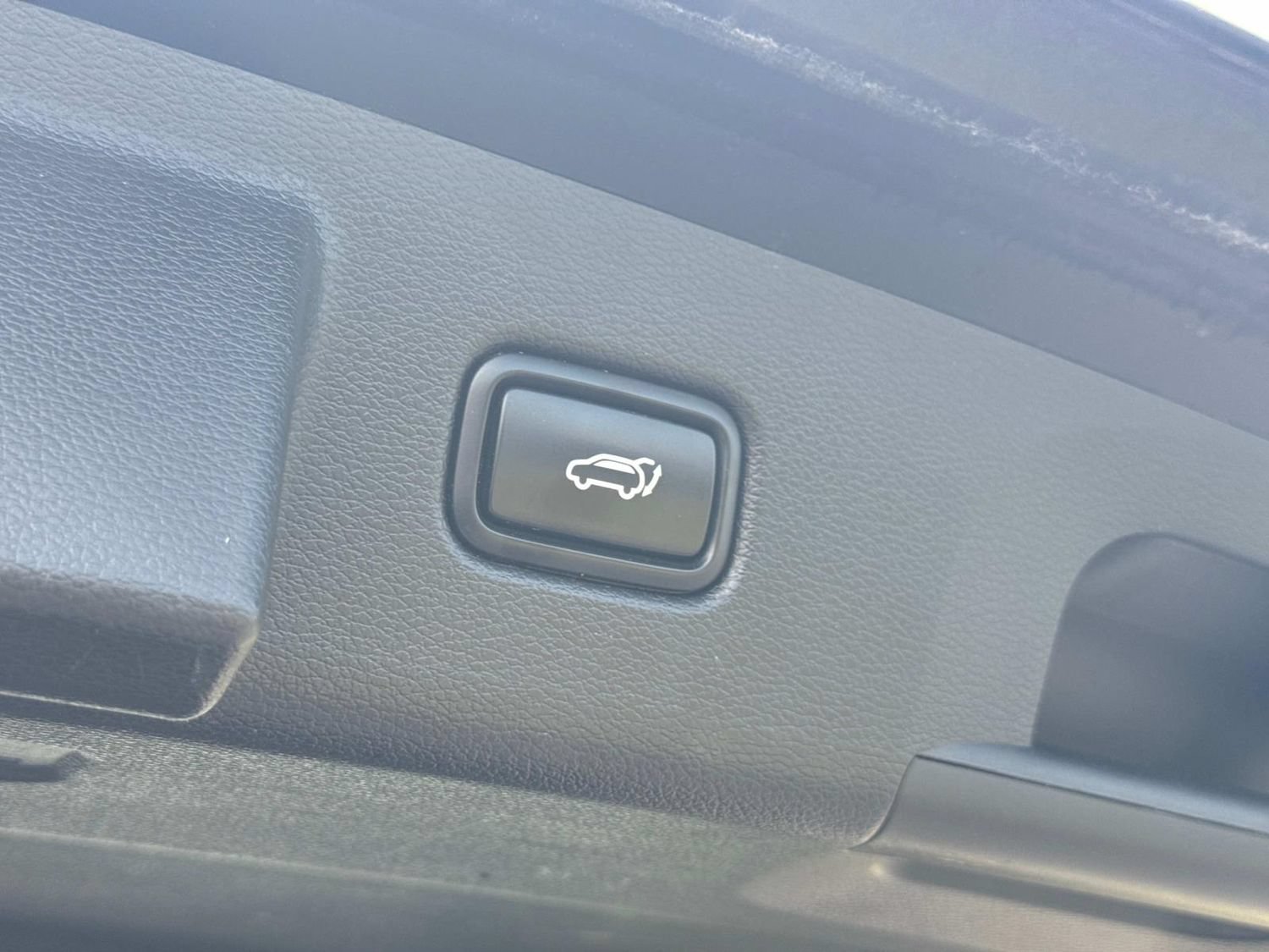 Used 2021 Kia Telluride EX w/ EX Premium Package FWD image 17