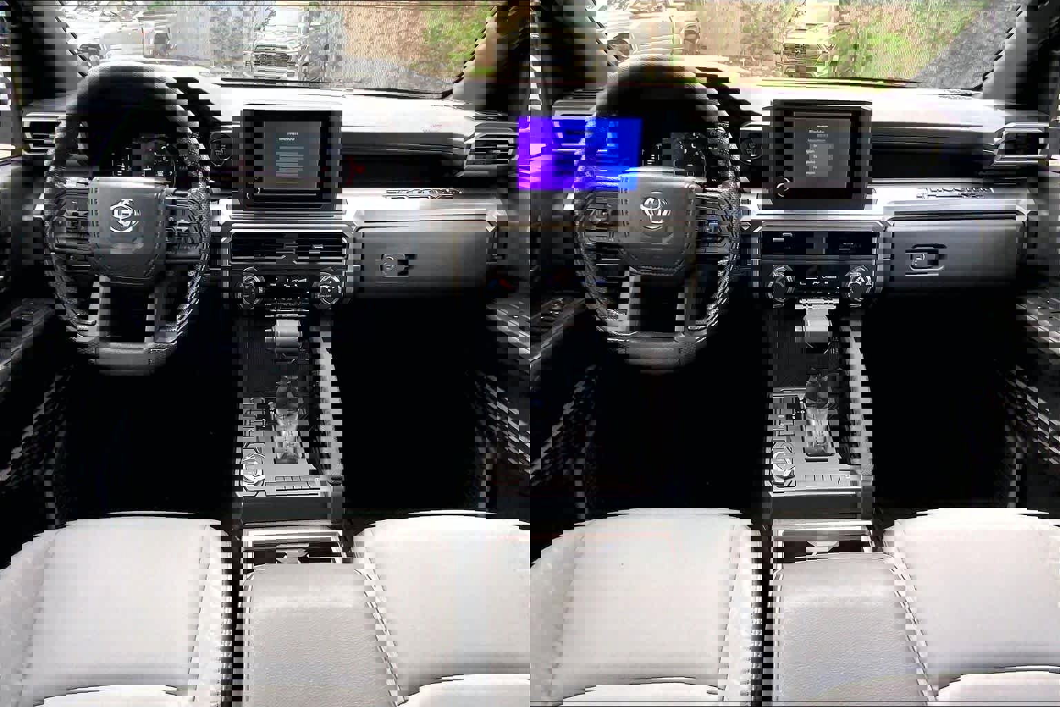 Used 2025 Toyota Tacoma SR5 image 13