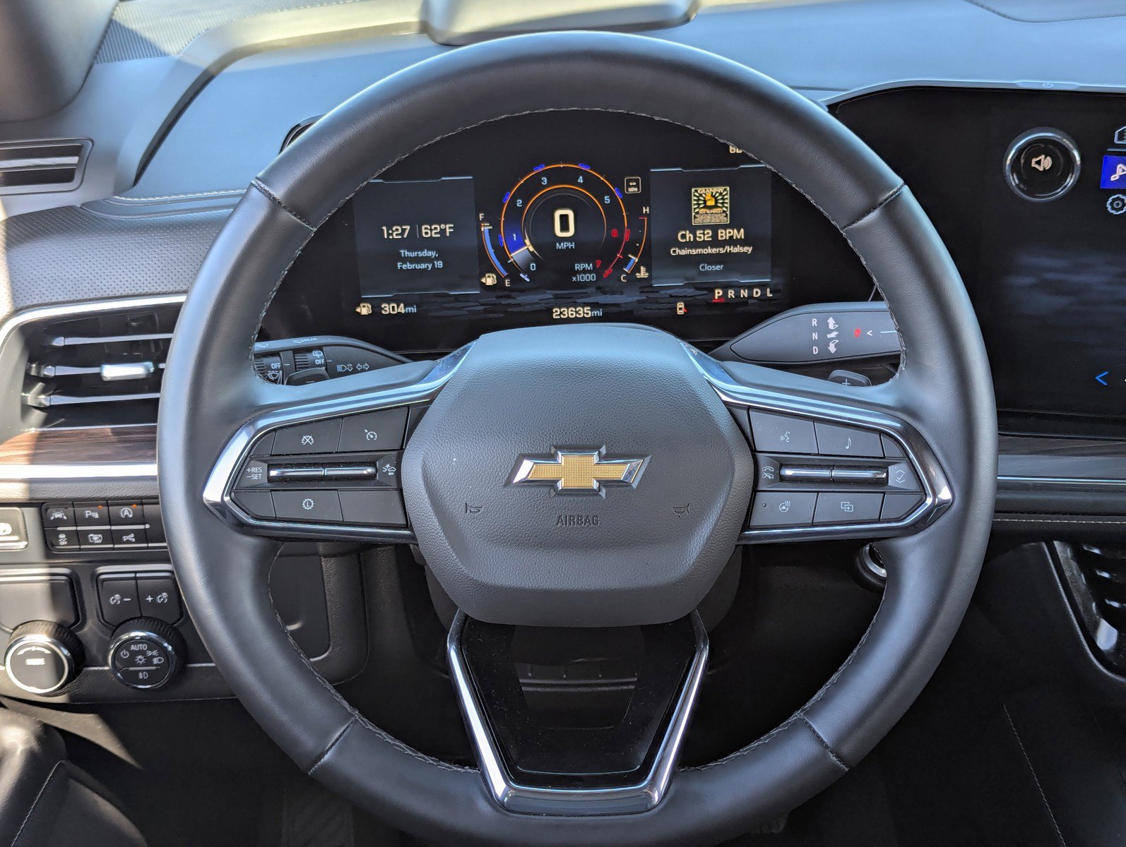 Certified 2025 Chevrolet Suburban Premier image 22