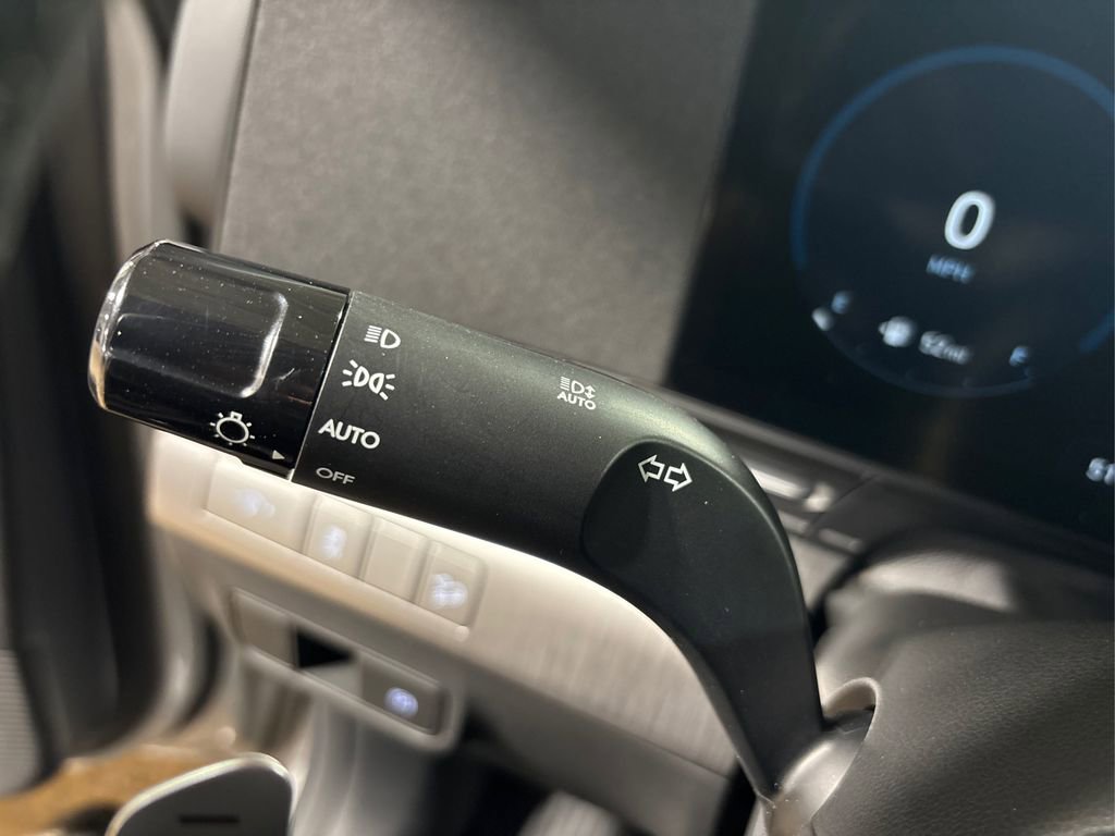 Used 2024 Hyundai Kona SEL w/ Convenience Package image 24