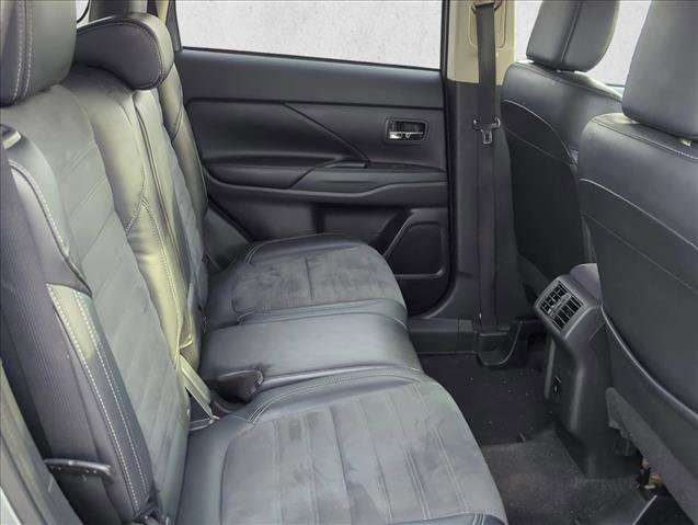 Used 2020 Mitsubishi Outlander SE FWD image 22