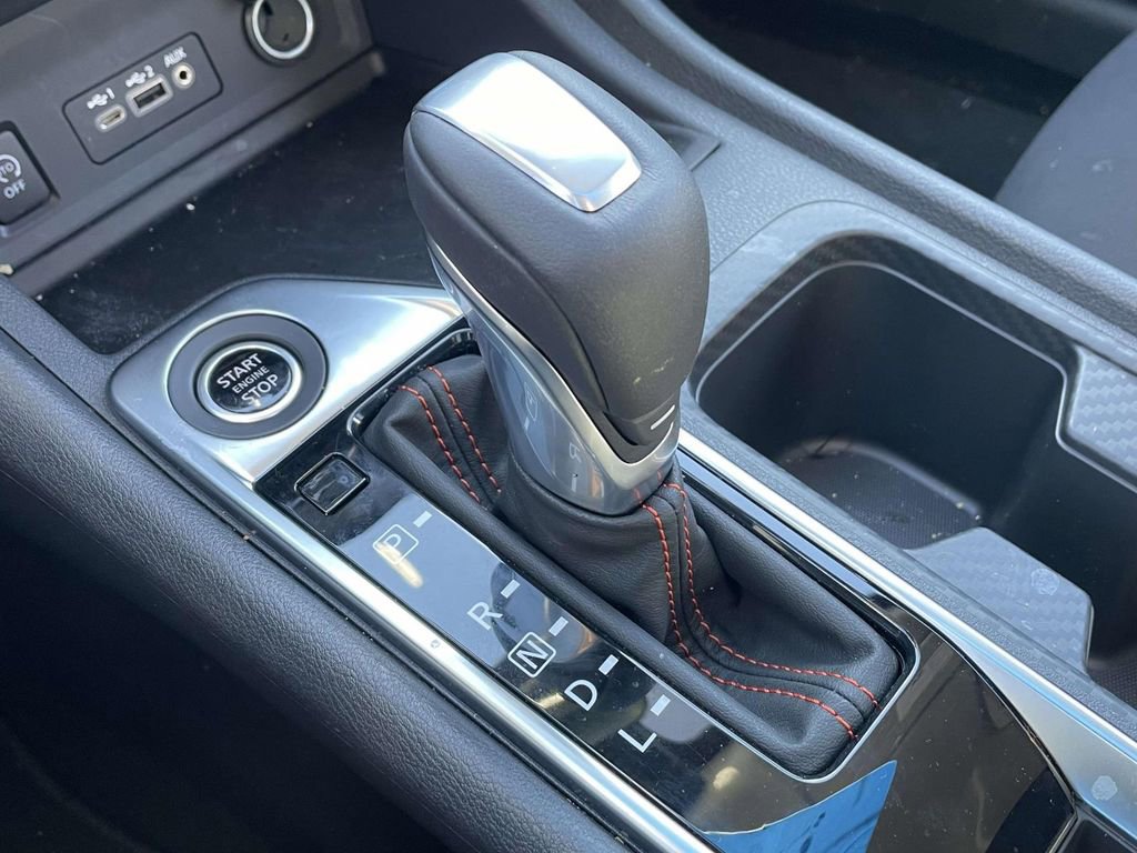 Used 2025 Nissan Sentra SR image 30