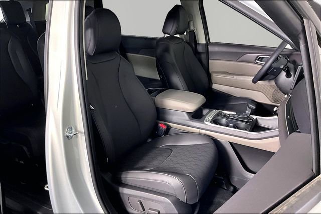 New 2026 Kia Carnival SX FWD image 12
