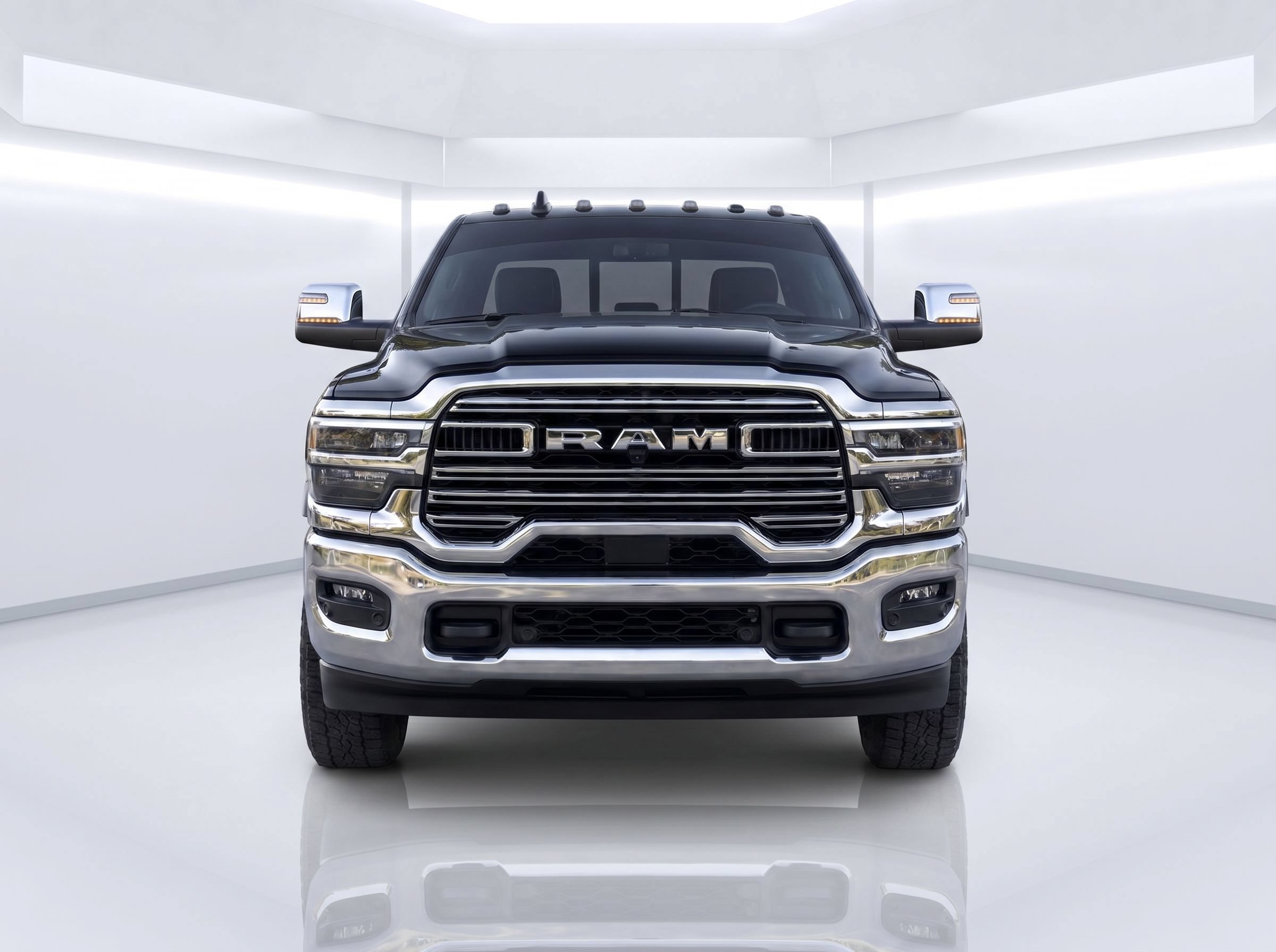 Used 2025 RAM 2500 Laramie AWD/4WD video 5